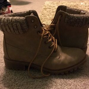 Tan Boots